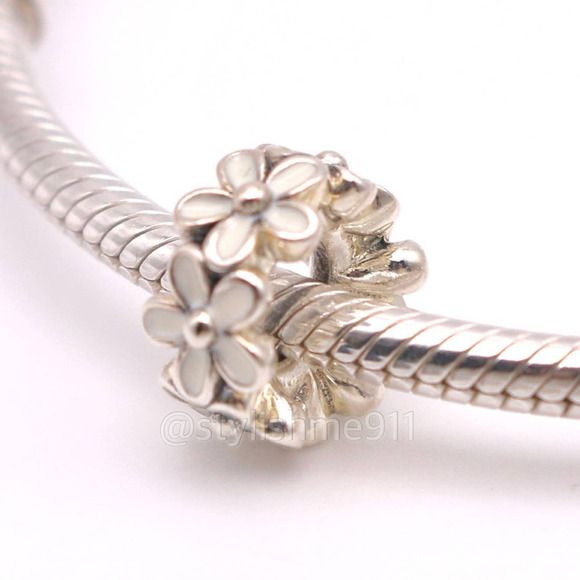 Authentic PANDORA Sterling Silver White Daisy Flower Spacer Charm - Picture 2 of 7